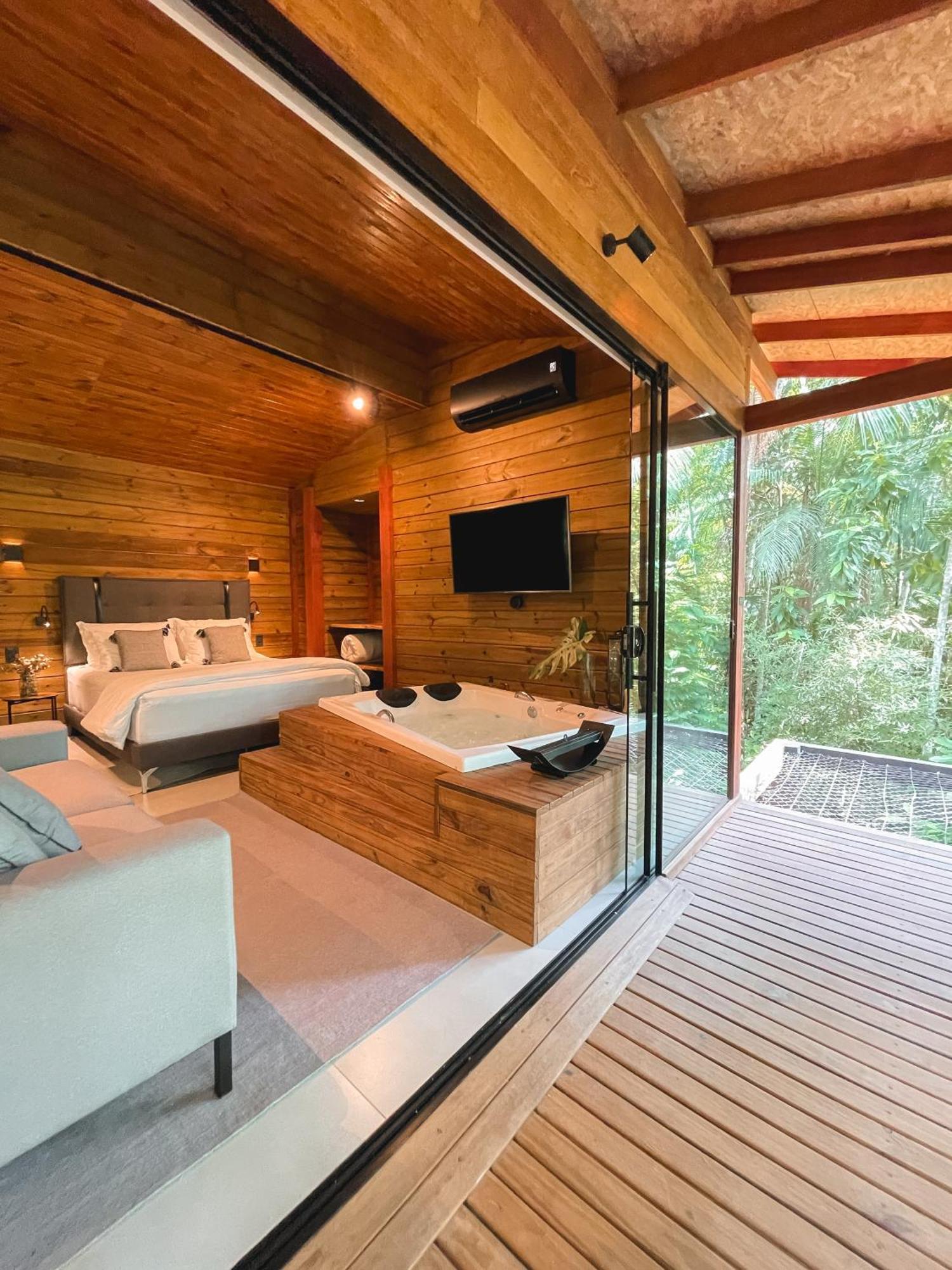 Cabana Equipada Em Meio A Natureza Em Помероди Екстериор снимка